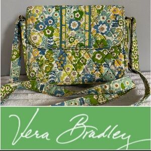 Cute Vera Bradley purse in English Meadow